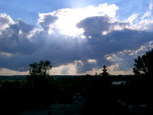 Interessante Wolkenkonstellation am Himmel